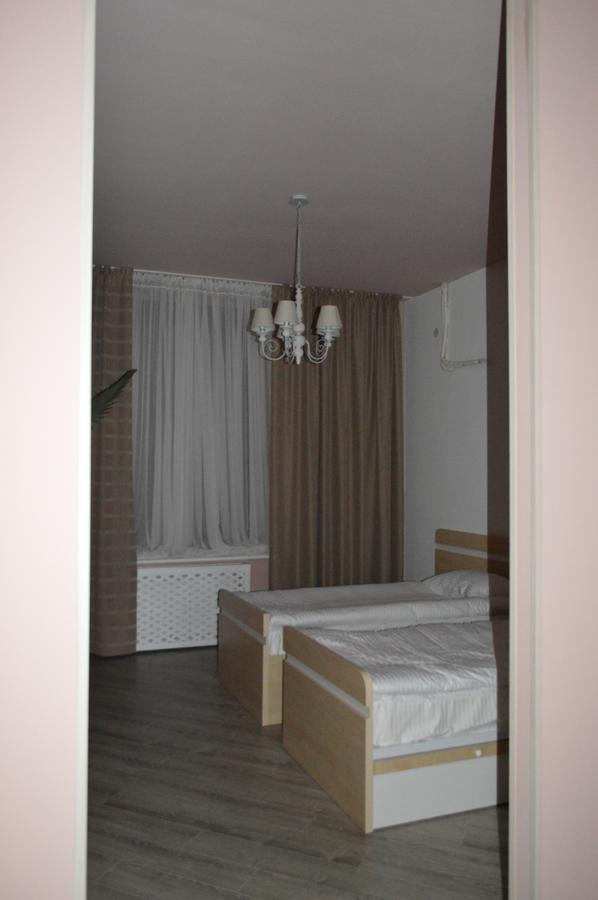 Holiday Hotel & Hostel Yerevan Luaran gambar