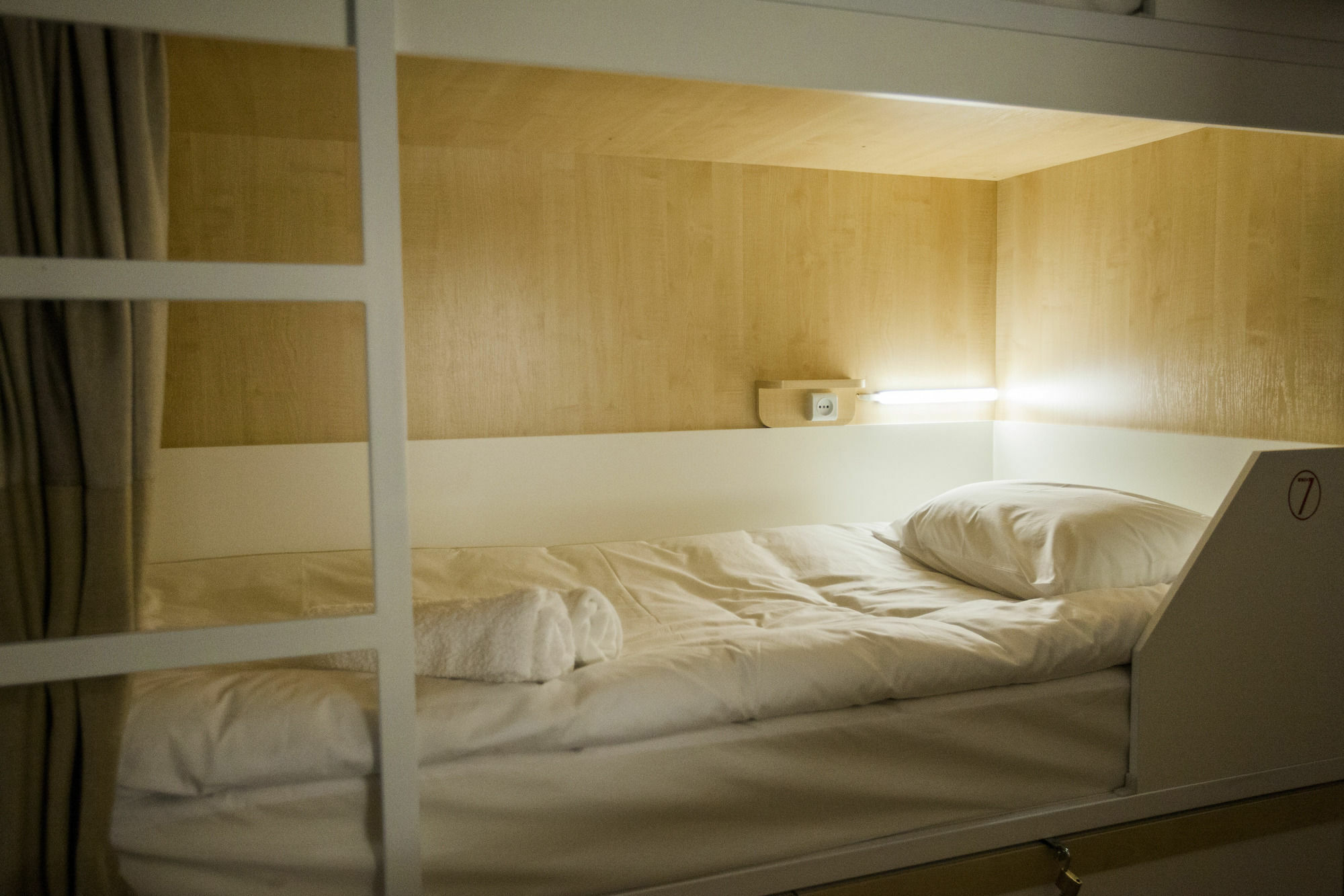 Holiday Hotel & Hostel Yerevan Luaran gambar