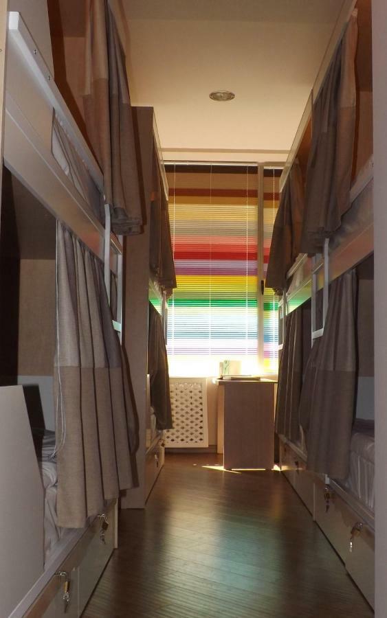 Holiday Hotel & Hostel Yerevan Luaran gambar