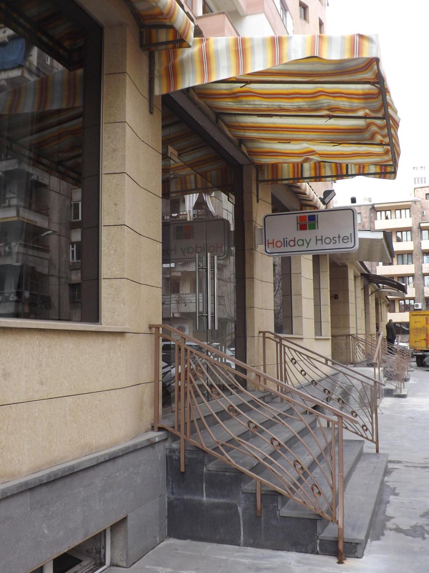 Holiday Hotel & Hostel Yerevan Luaran gambar